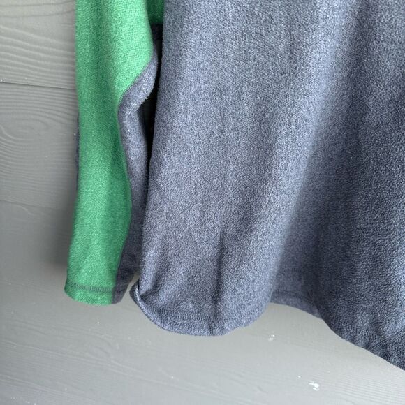 Patagonia Green and Gray Crew Neck Sweater - Picture 4 of 7